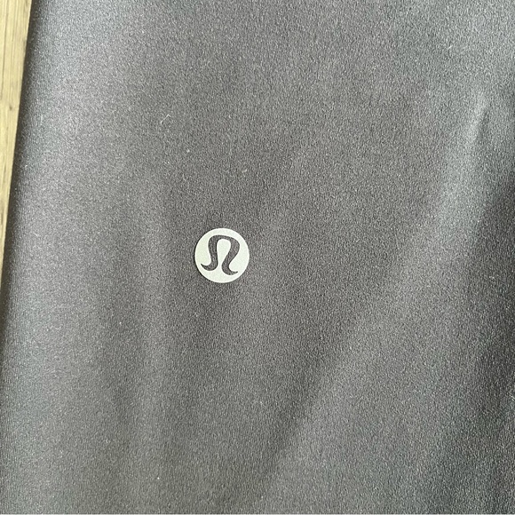Lululemon Wunder Train High-Rise Tight, size 8 in black - Picture 4 of 7